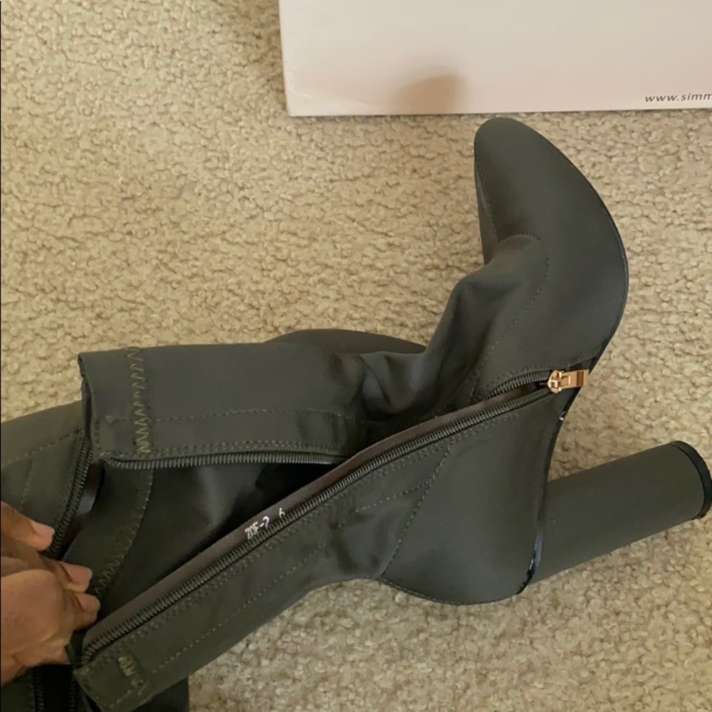 SIMMI BOOTS - Picture 4 of 6